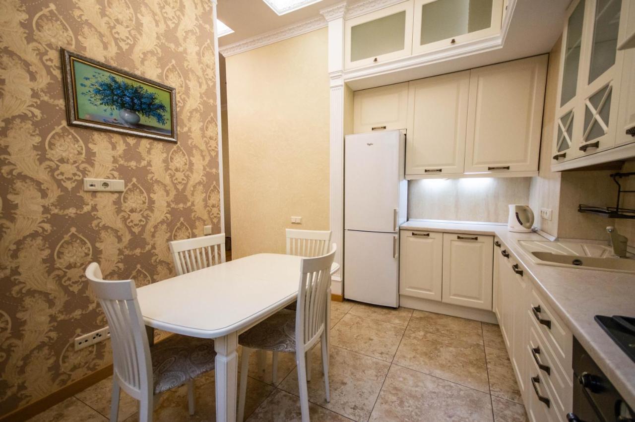Kyiv Classic Apartment Exterior foto